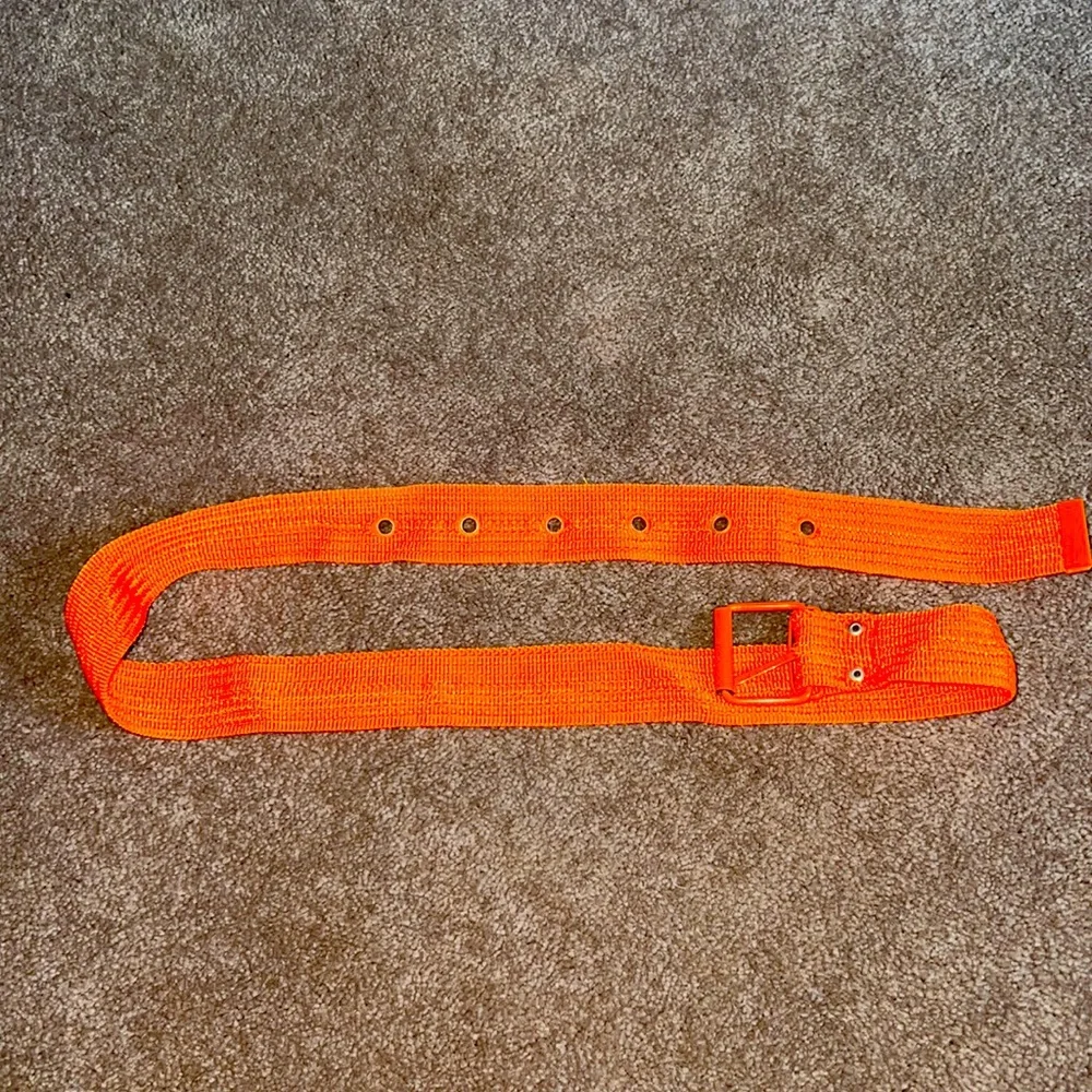 Girls orange belt size small